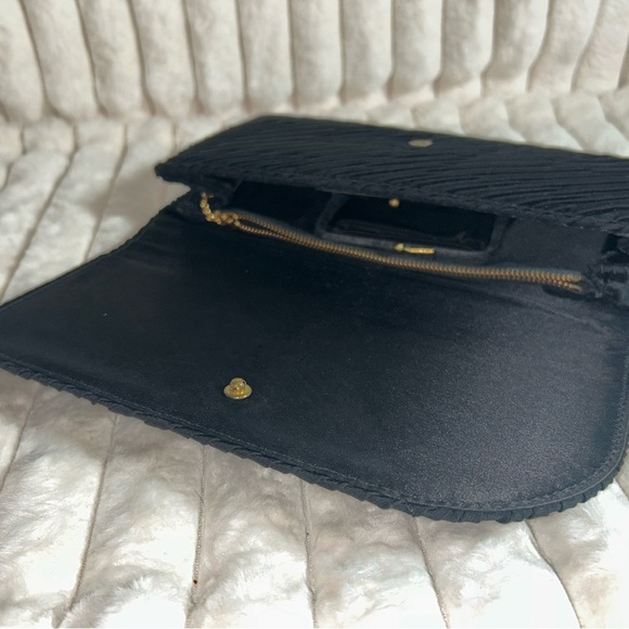 Vintage 1940's Black Clutch Bag - Picture 5 of 7